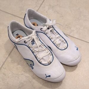 Puma Men's White and Blue Sneakers